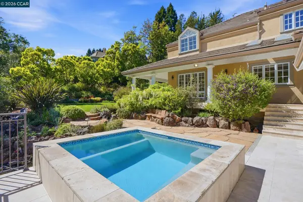 45 N Merrill Circle, Moraga, CA 94556