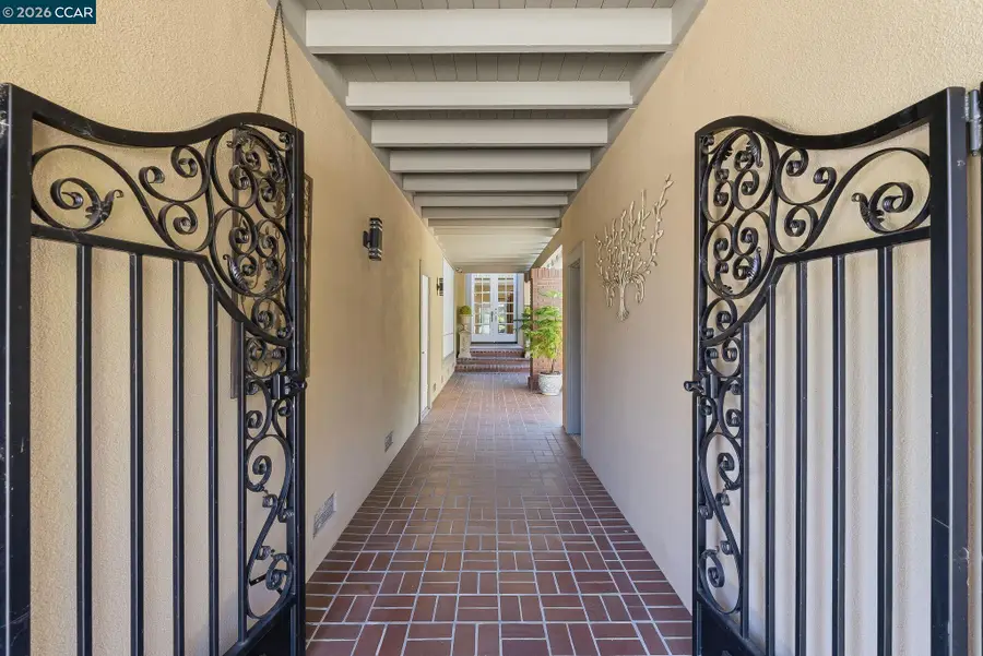 45 N Merrill Circle, Moraga, CA 94556 - #2