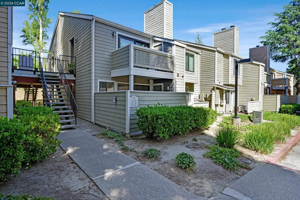 208 Eastridge Dr, San Ramon, CA 94582 - #1