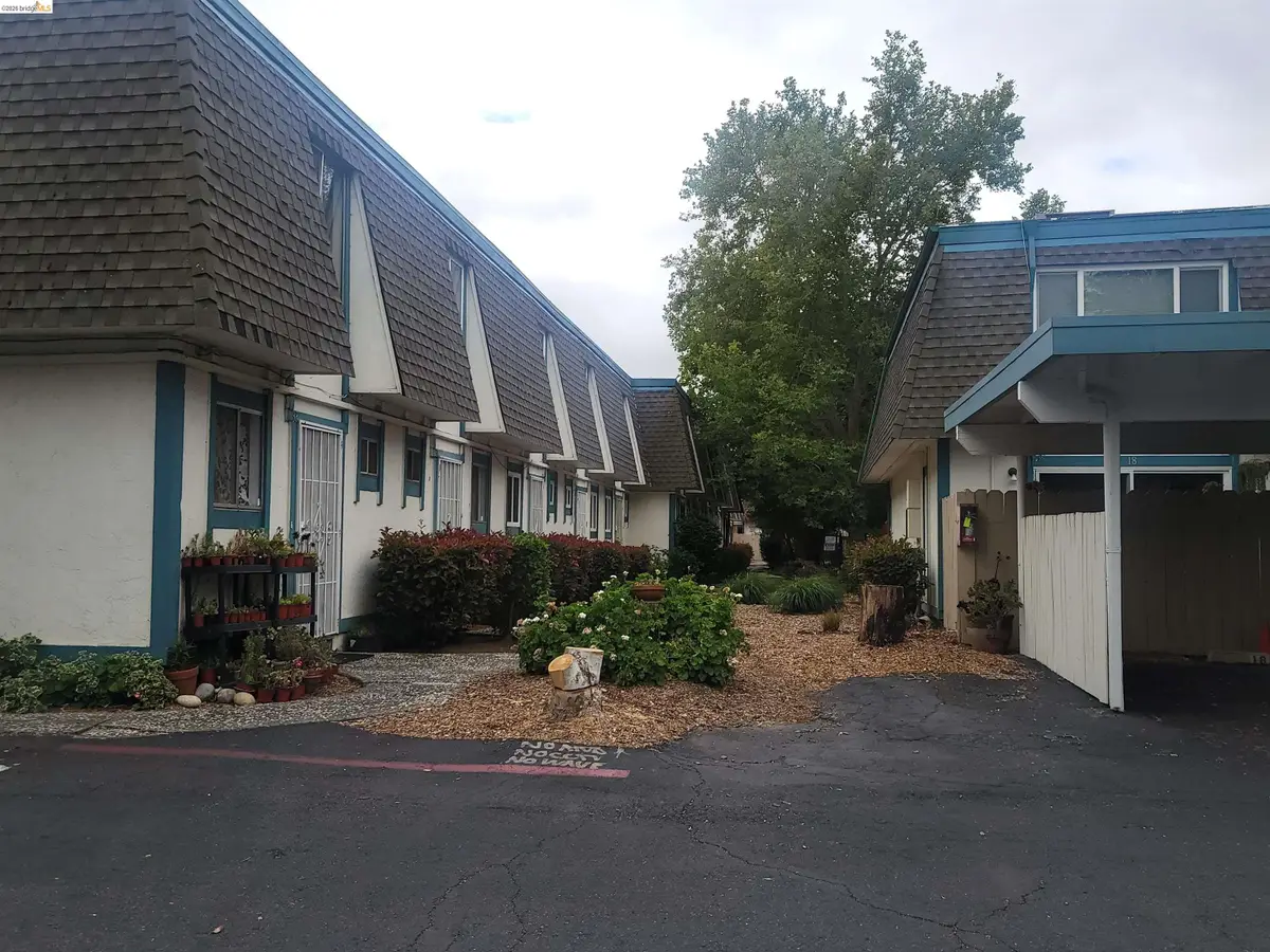 3905 Clayton Rd #12, Concord, CA 94521 - #1