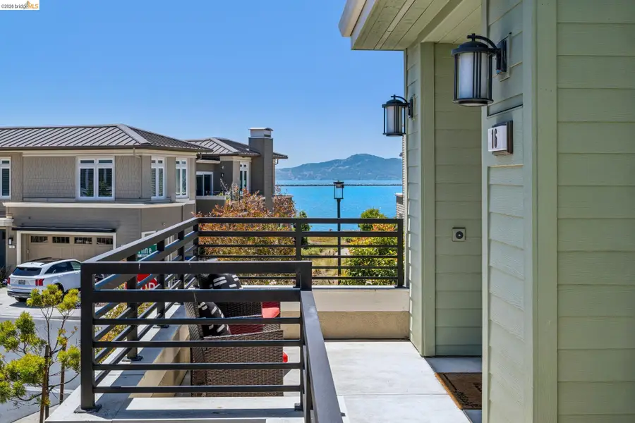 16 Sea Star Ct, Richmond, CA 94801 - #2