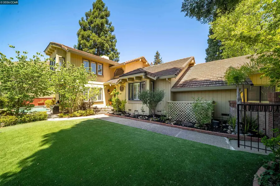 951 Redwood Dr, Danville, CA 94506 - #2