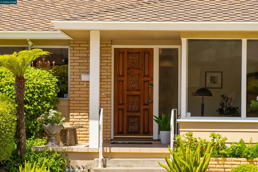 16985 Lamont Ct, Castro Valley, CA 94546 - #2