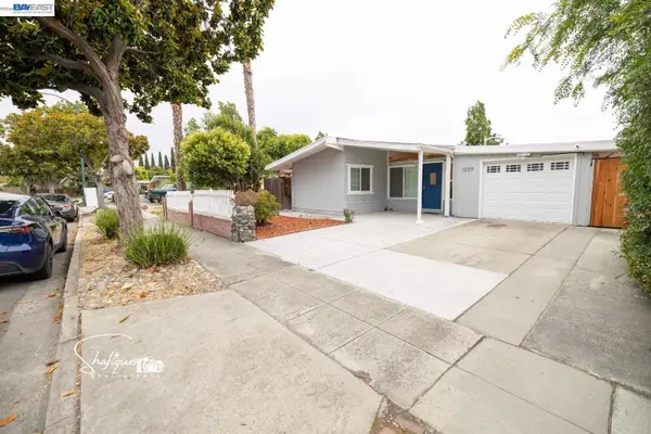 1029 Blazingwood Dr, Sunnyvale, CA 94089