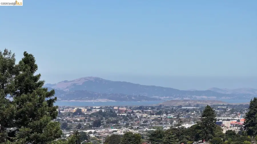 605 Sea View Dr, El Cerrito, CA 94530 - #3