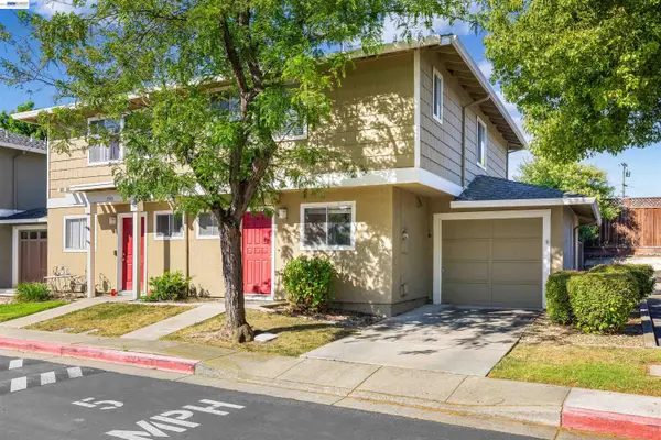 7552 Silvertree Ln #25, Dublin, CA 94568
