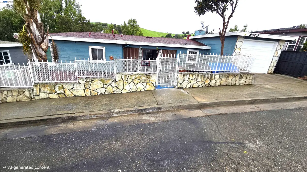 8600 Seneca, Oakland, CA 94605 - #1
