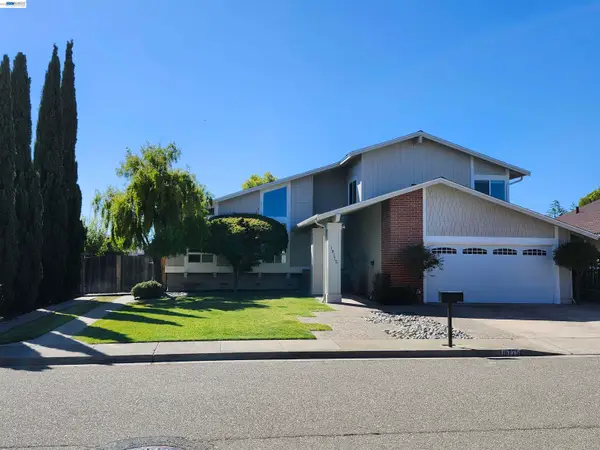 18775 E Cavendish Dr, Castro Valley, CA 94552