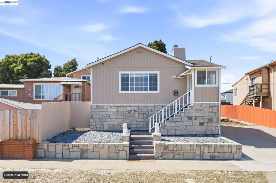 5237 Fresno Ave, Richmond, CA 94804 - #2