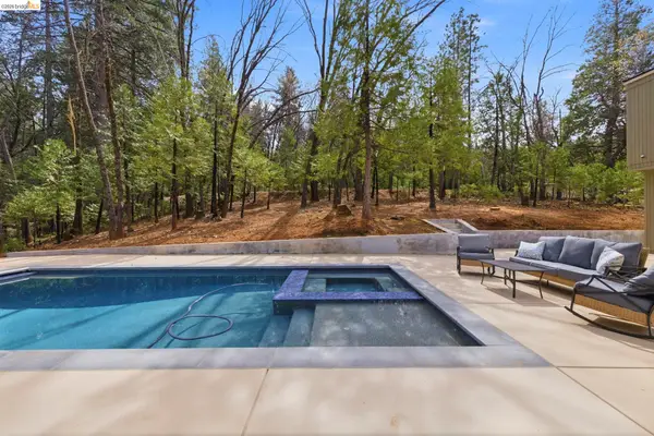 24159 Awahanee Rd, Sonora, CA 95370