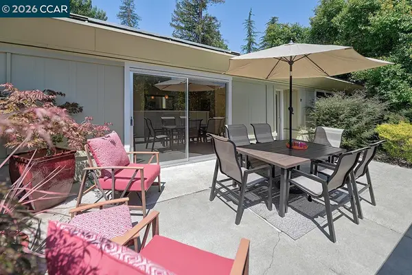 2223 Tice Creek Dr #2, Walnut Creek, CA 94595