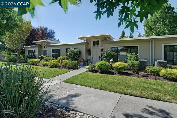 1124 Oakmont Dr #2, Walnut Creek, CA 94595