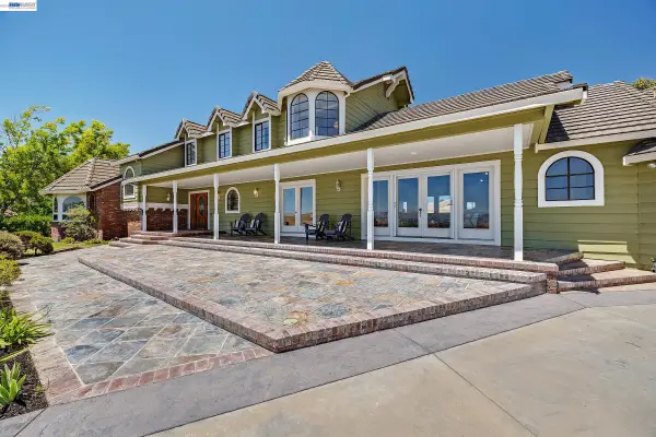 3343 Little Valley Rd, Sunol, CA 94568