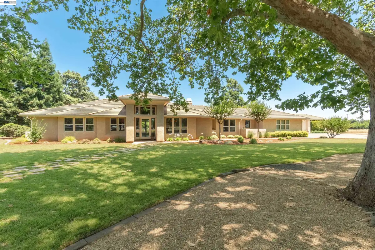 10055 Justamere Ln, Elk Grove, CA 95624 - #1