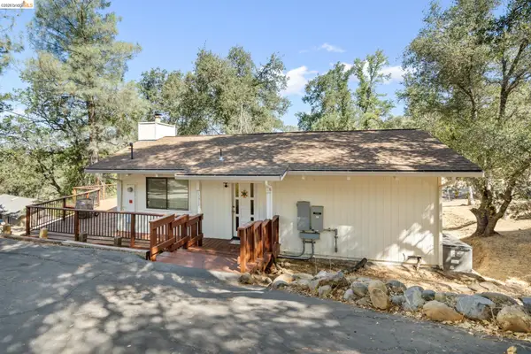 12912 Green Valley Cir, Groveland, CA 95321