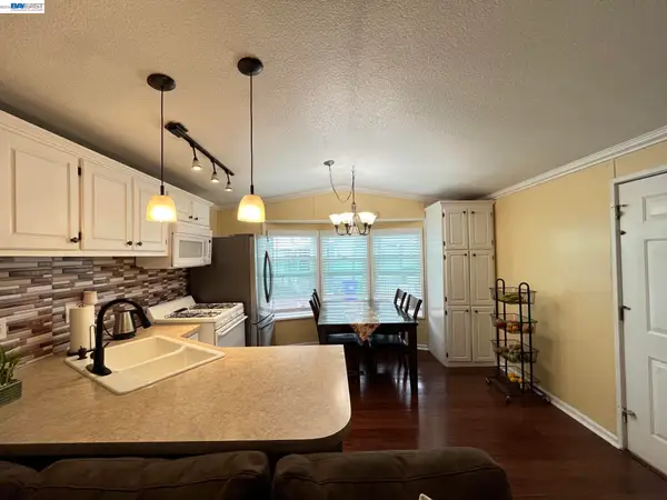 747 Lewelling Blvd. #50, San Leandro, CA 94578