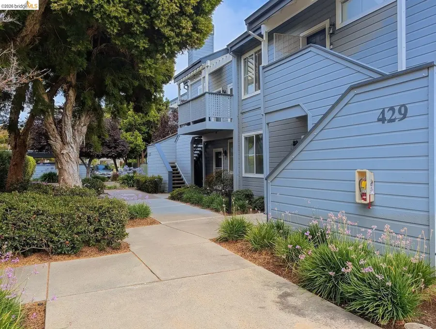 429 Cork Harbour Cir #APT G, Redwood City, CA 94065 - #2
