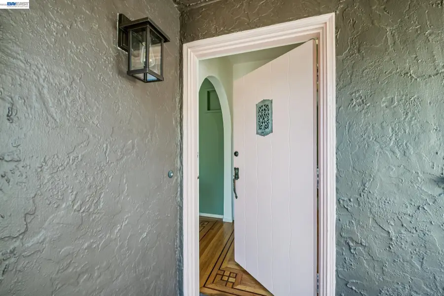 467 Santa Clara Ave, Alameda, CA 94501 - #3