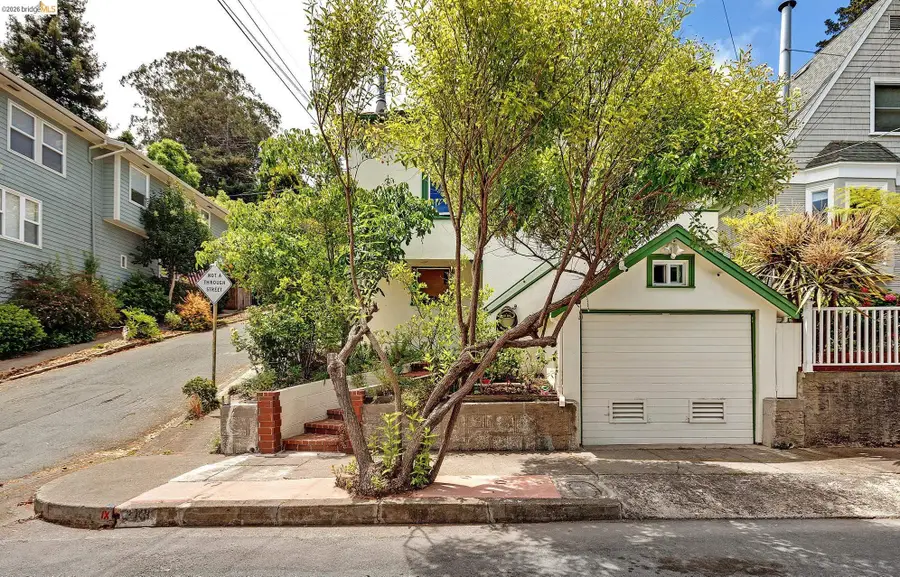 243 Nevada Av, Richmond, CA 94801 - #3