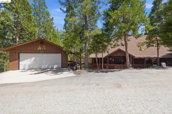 24255 Black Oak Ct, Mi Wuk Village, CA 95346