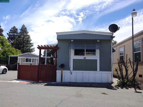 42 The Trees Dr, Concord, CA 94518