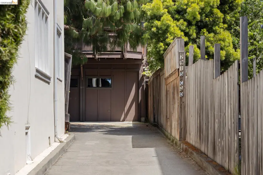 2915 Benvenue Ave #C, Berkeley, CA 94705 - #3