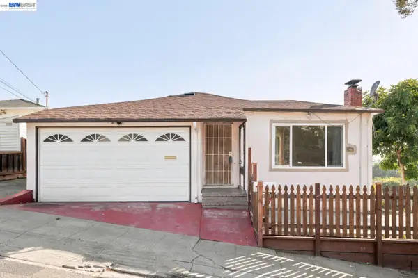 17005 Santa Fe St, Ashland, CA 94541