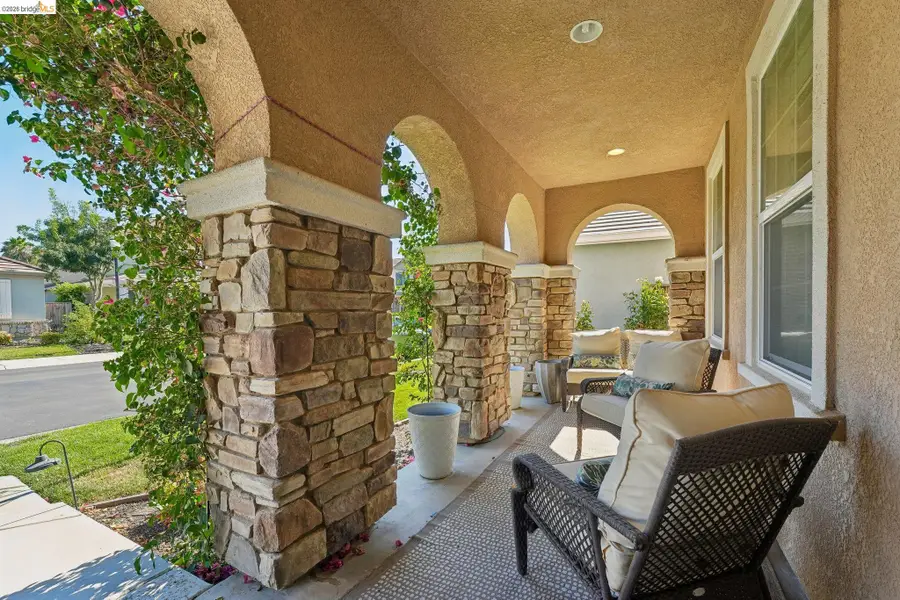 8586 Pinehollow Cir, Discovery Bay, CA 94505 - #3