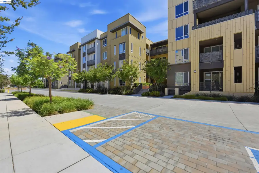 2339 Kinetic Cmn #312, Fremont, CA 94539 - #3