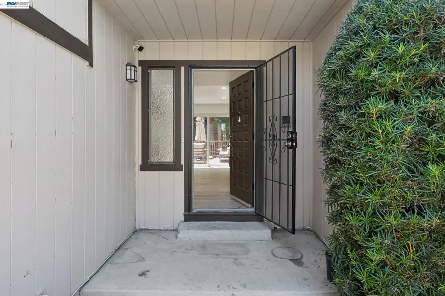 1200 Shaddick Dr, Antioch, CA 94509 - #2