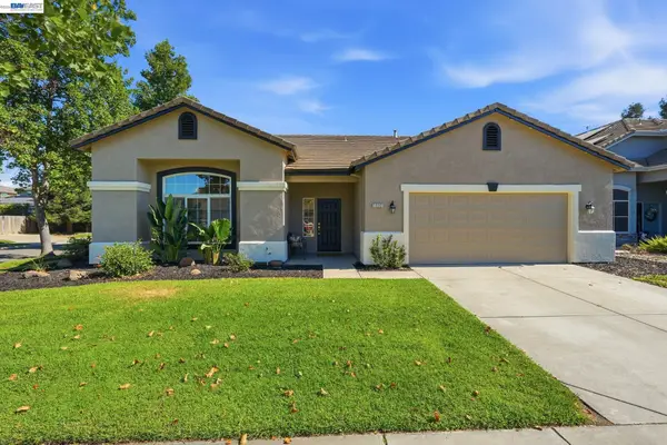 1532 Sophie Ln, Escalon, CA 95320