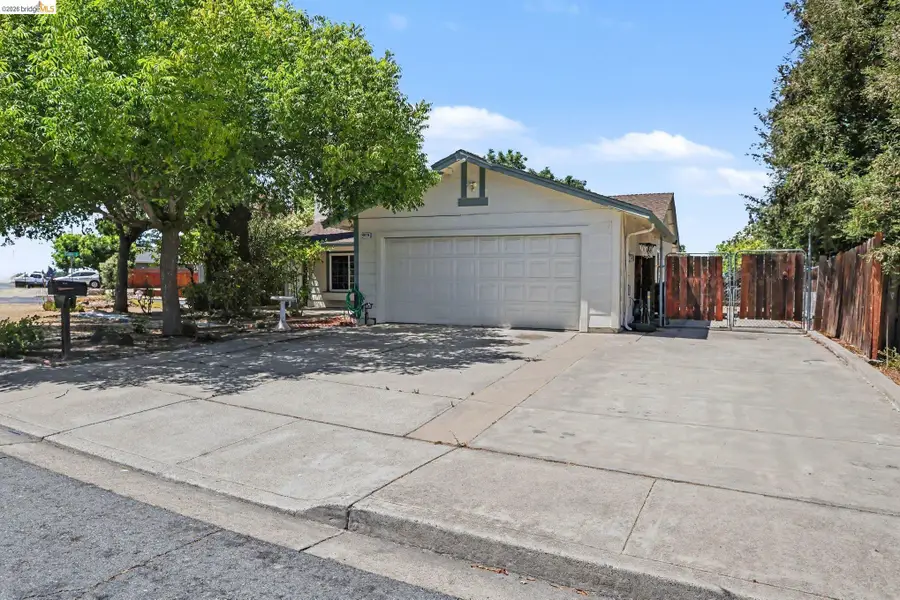 4070 S Royal Links Cir, Antioch, CA 94509 - #2