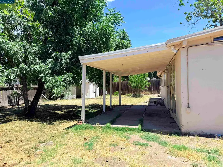 1904 Solano Ct, Concord, CA 94520 - #3