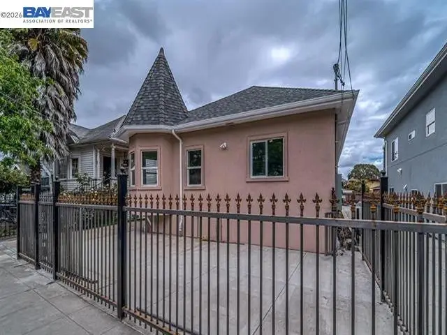 3035 Logan St, Oakland, CA 94601 - #2