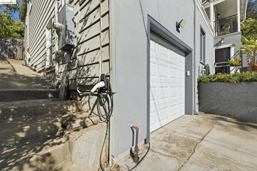 7308 Hillmont, Oakland, CA 94605 - #3