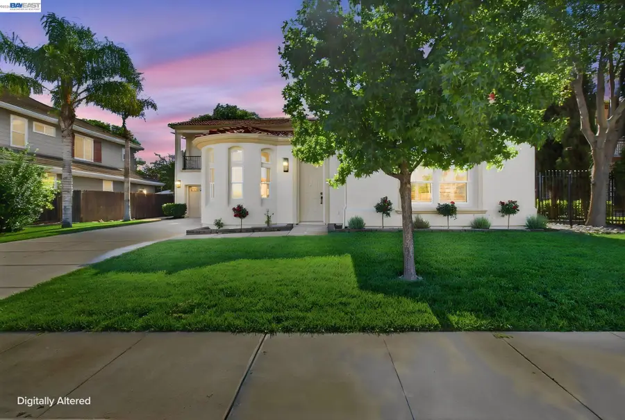 2200 Lotus Way, Tracy, CA 95376 - #3