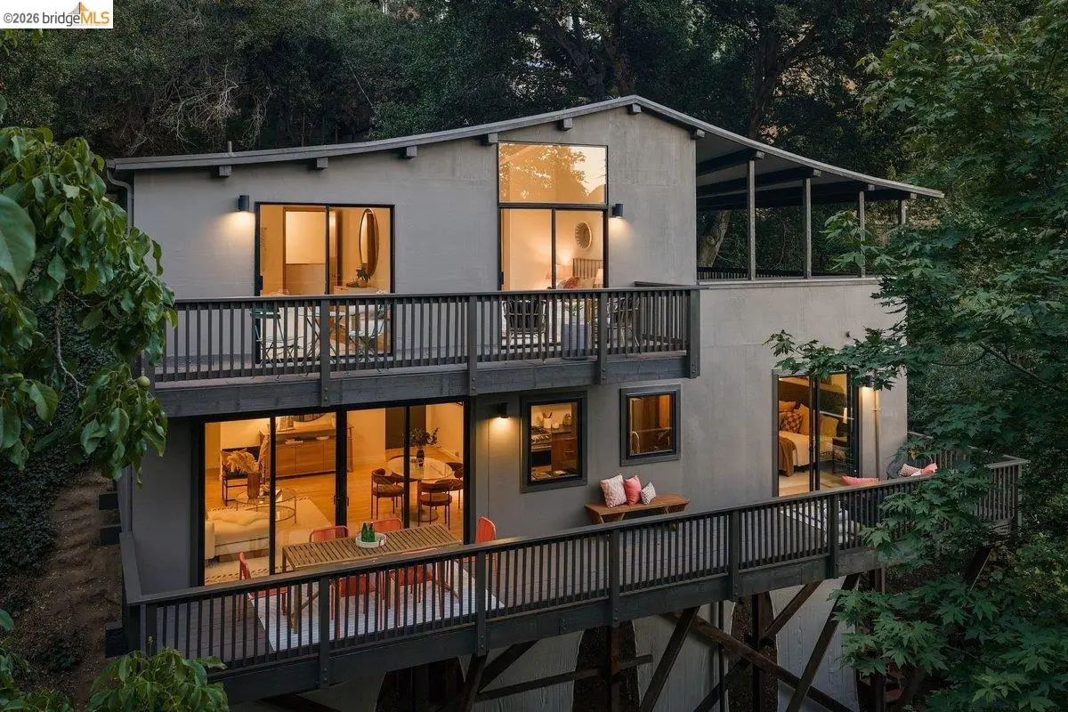 433 Capricorn Ave, Oakland, CA 94611 - #1