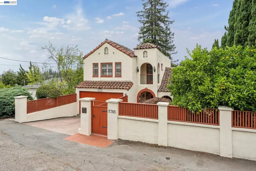 5765 Colton Blvd, Oakland, CA 94611 - #3