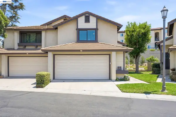 5050 Canyon Crest #18, Riverside, CA 92507