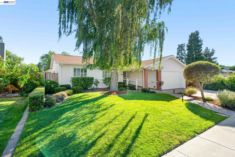 34351 Newton Ct, Fremont, CA 94555 - #2