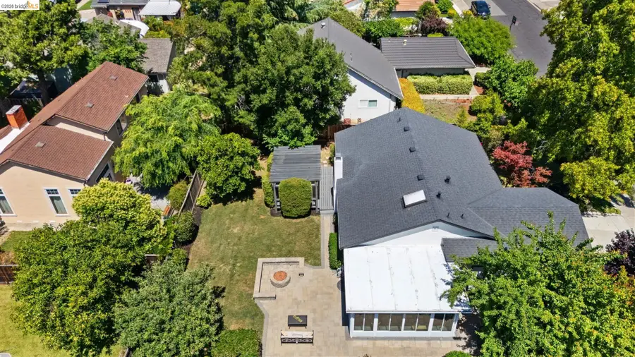 2715 Lyon Cir, Concord, CA 94518 - #2