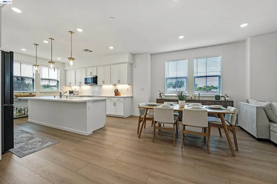 3765 Castro Valley Blvd, Castro Valley, CA 94546 - #3