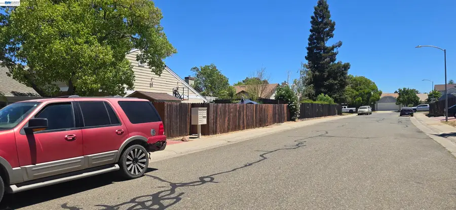 8109 Scalford Ct, Sacramento, CA 95829 - #2