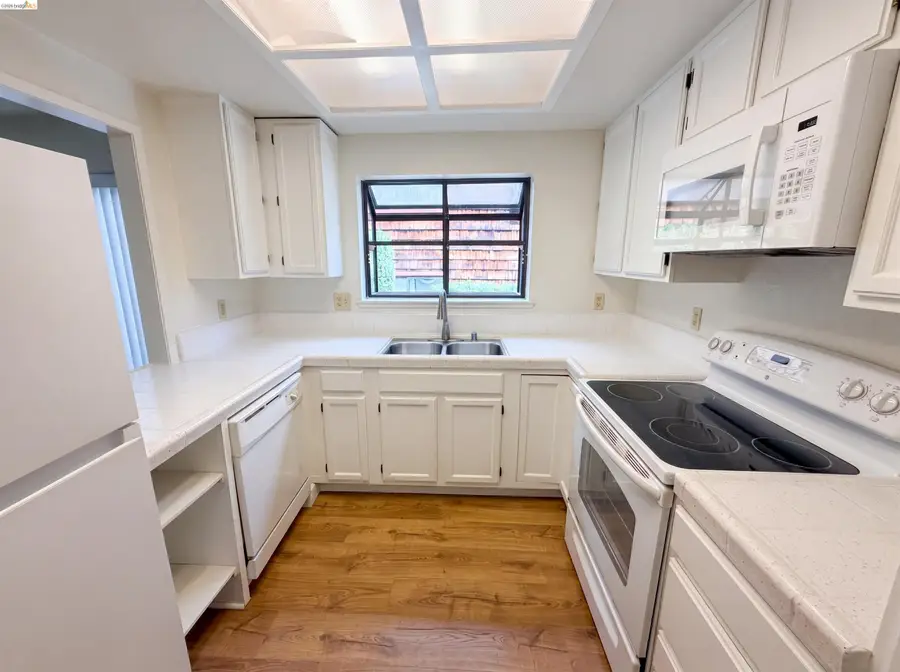 1555 Hecker Pass Rd #C101, Gilroy, CA 95020 - #2