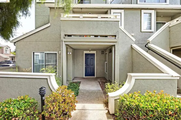 63 Trestle Dr, Hayward, CA 94544
