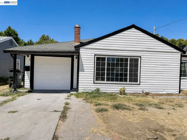 5250 Standish Rd, Sacramento, CA 95820