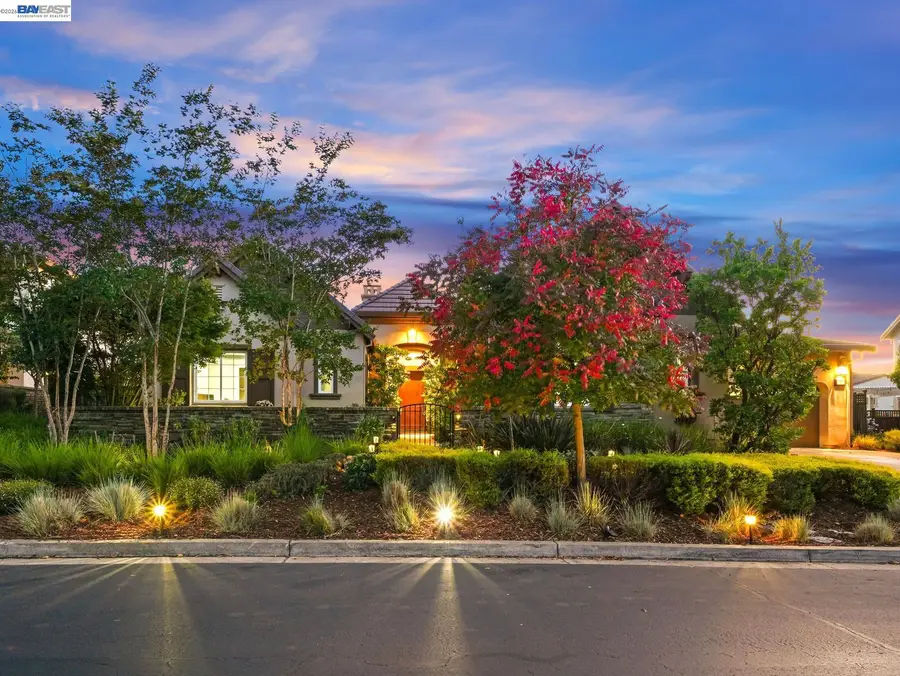 65 Stonebrae Rd, Hayward, CA 94542 - #2