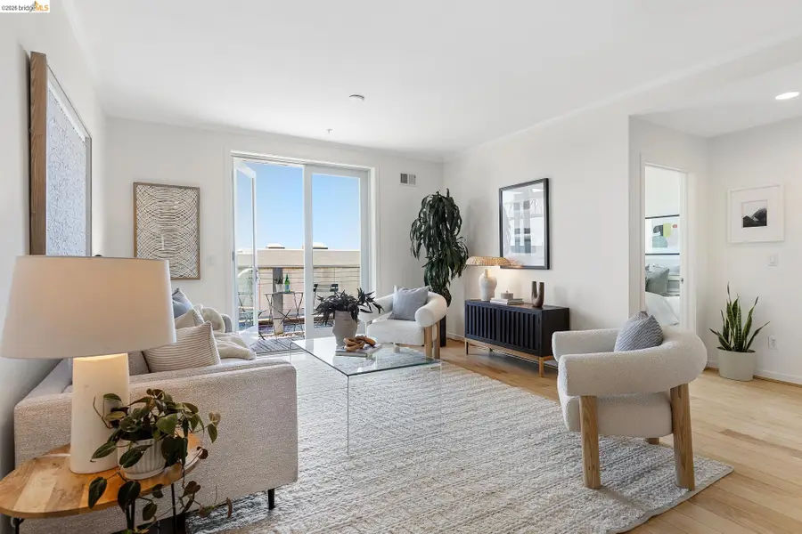 3090 Glascock St #303, Oakland, CA 94601 - #2
