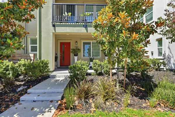 895 Manor Blvd, San Leandro, CA 94579