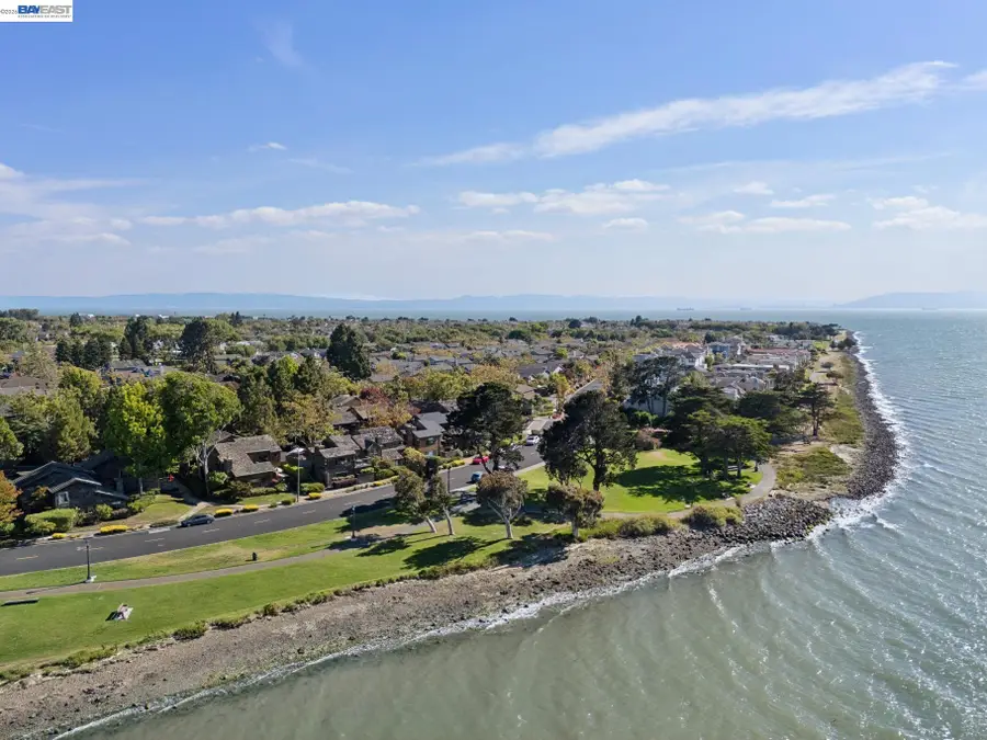 611 Harbor Rd, Alameda, CA 94502 - #2